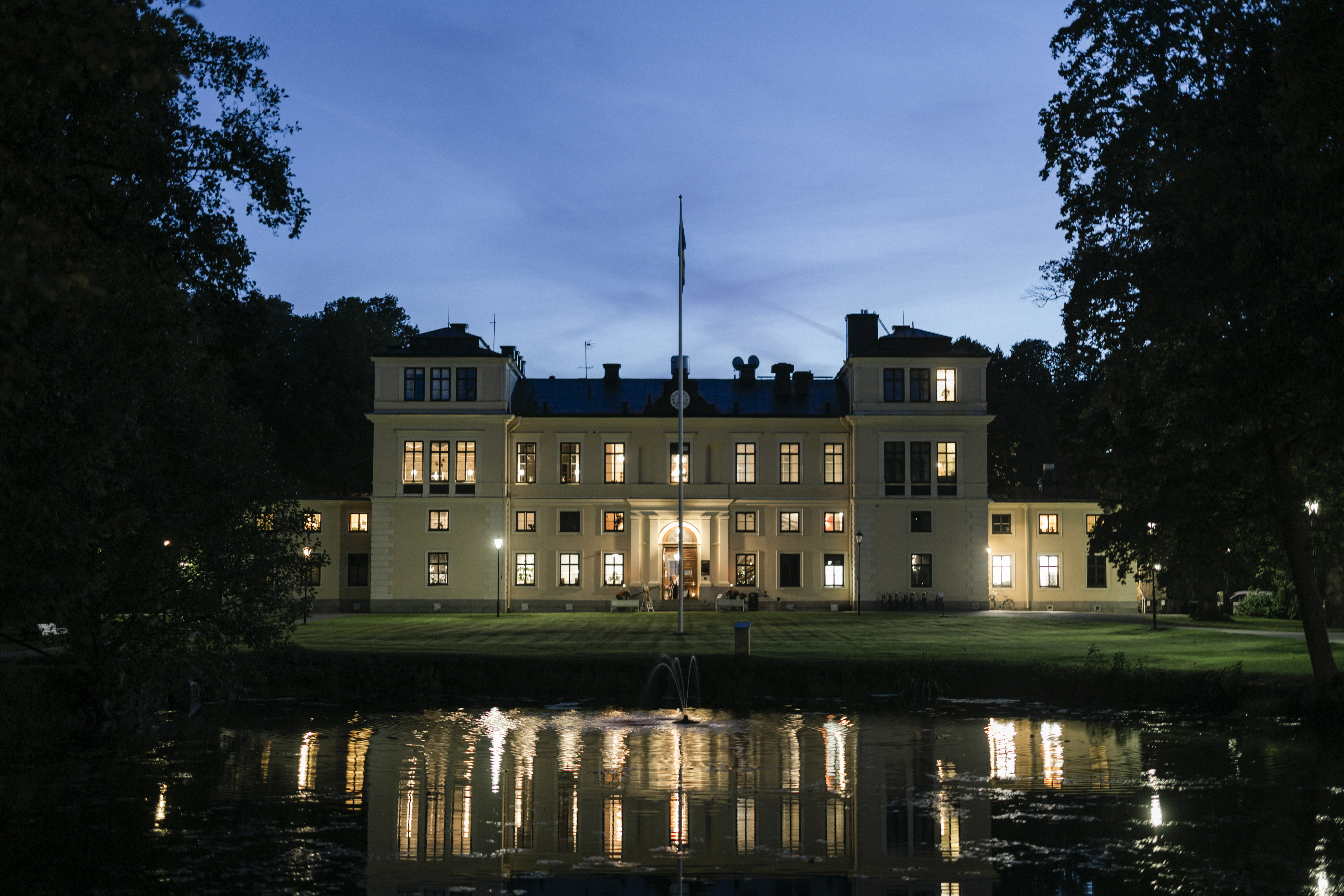 Castle Hotel Night